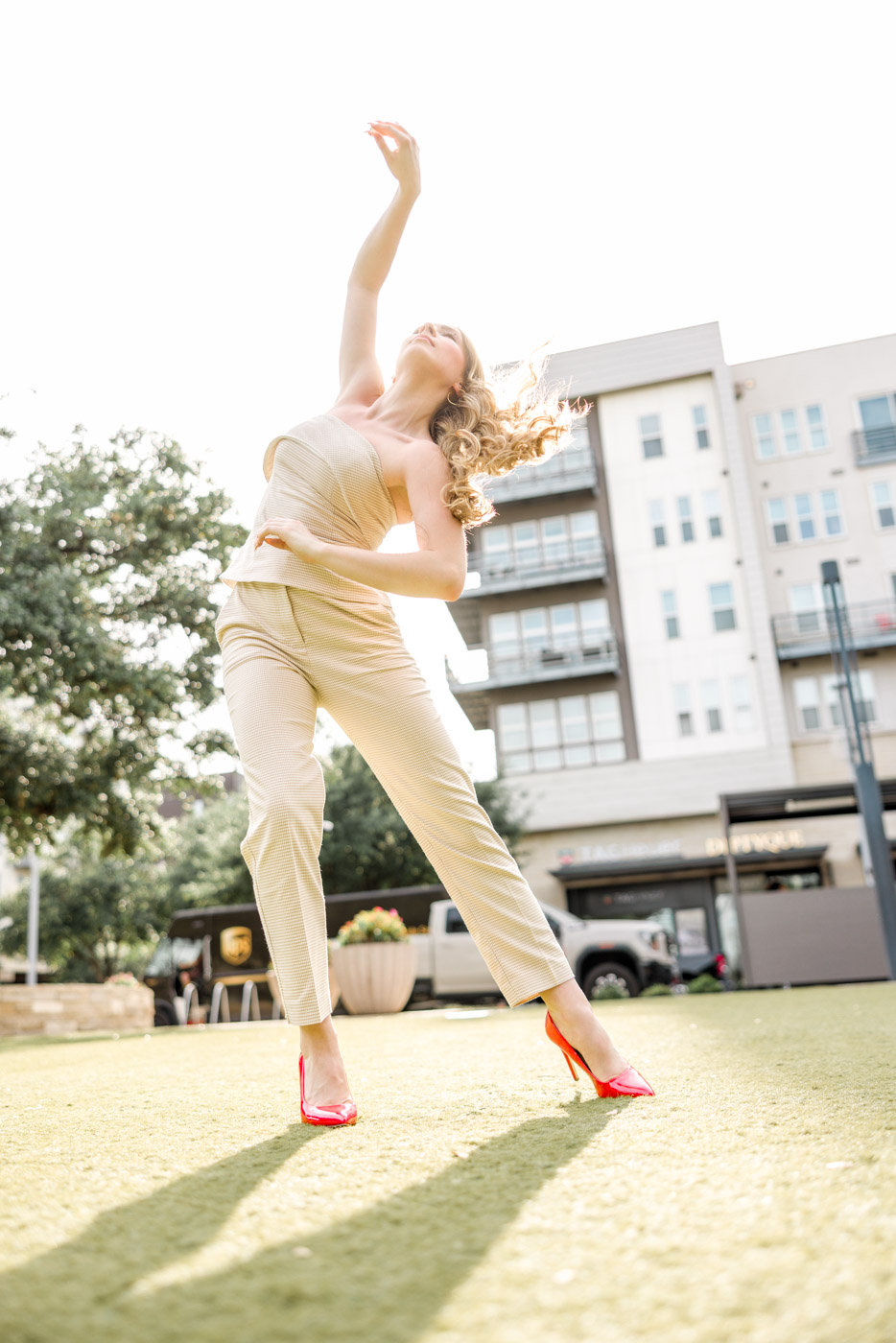 Brynley's senior portraits, dance movement detail